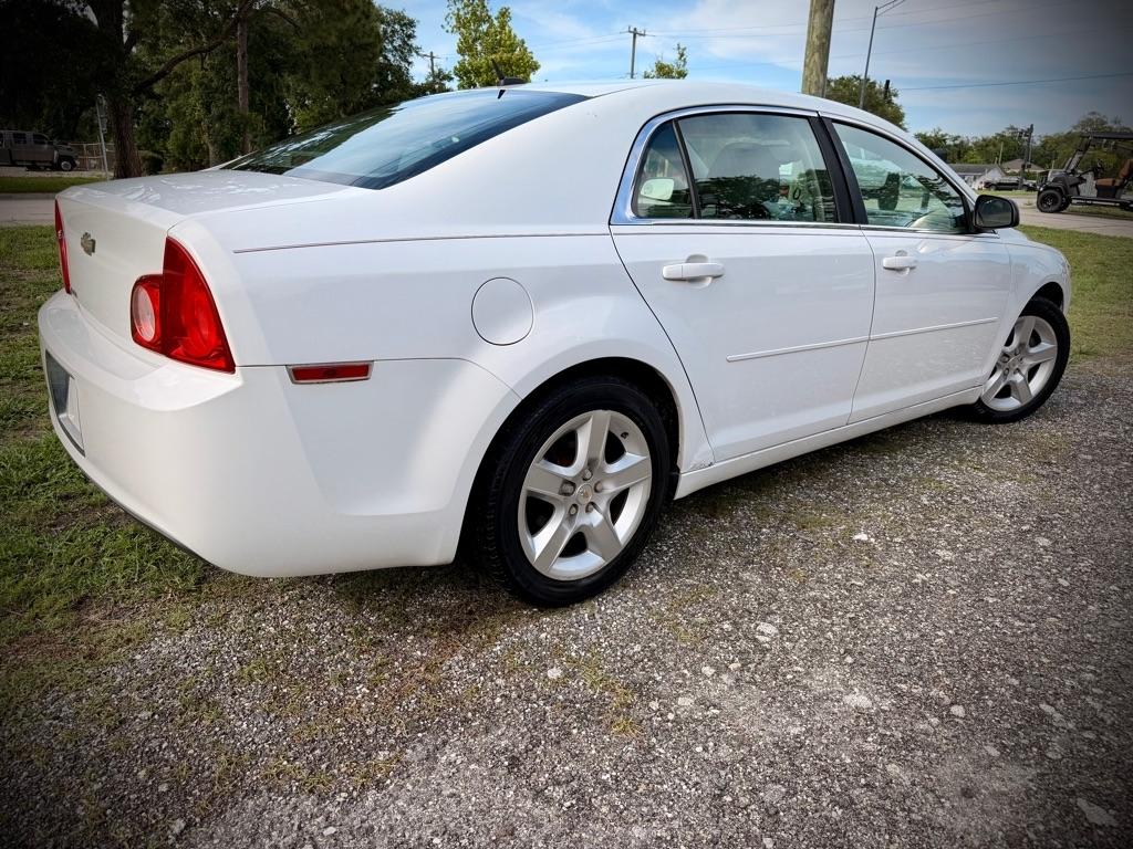 Chevrolet Malibu  2010