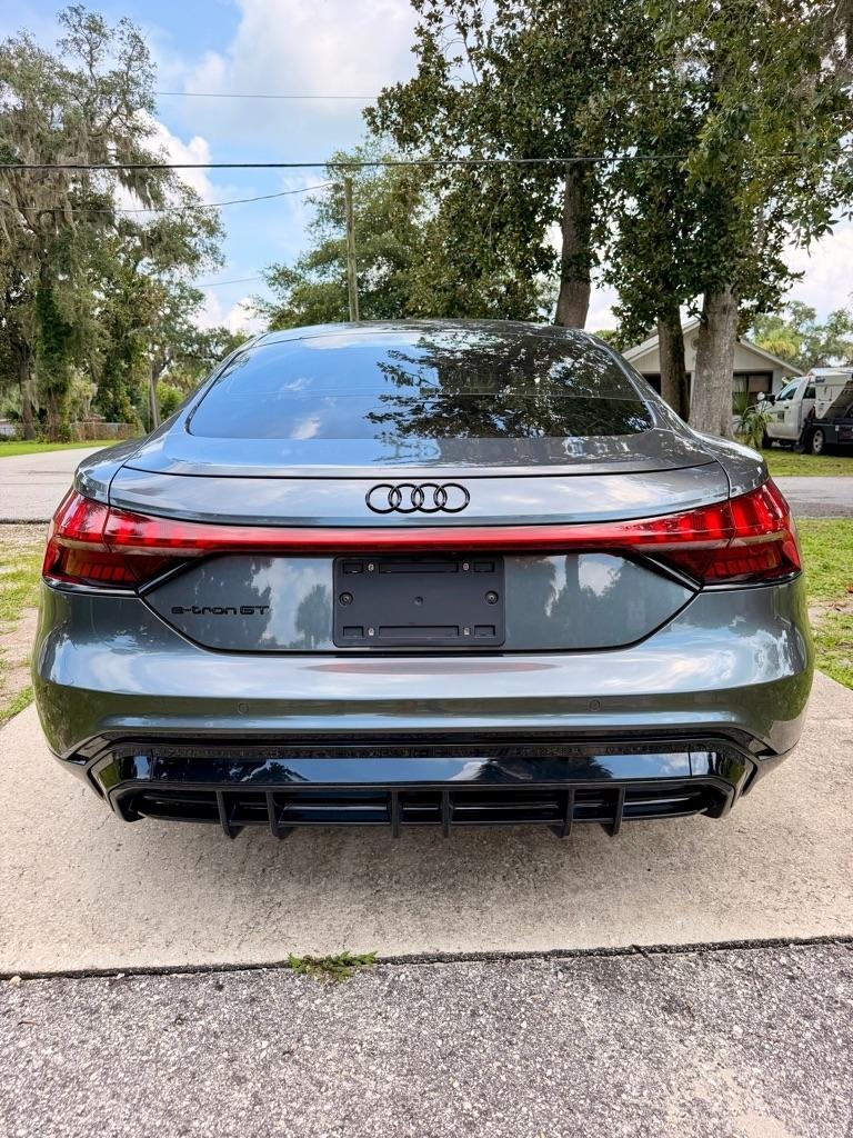 Audi e-tron GT  2022