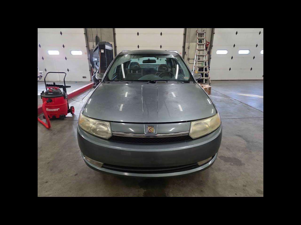 Saturn ION  2004