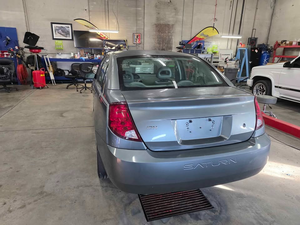 Saturn ION  2004