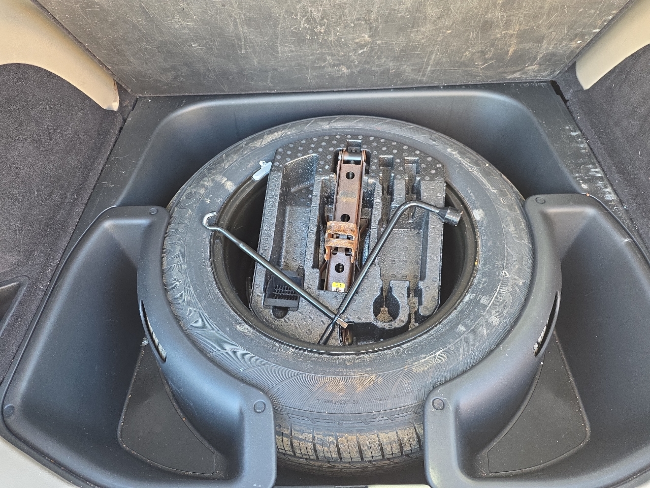 Jeep Grand Cherokee  2011