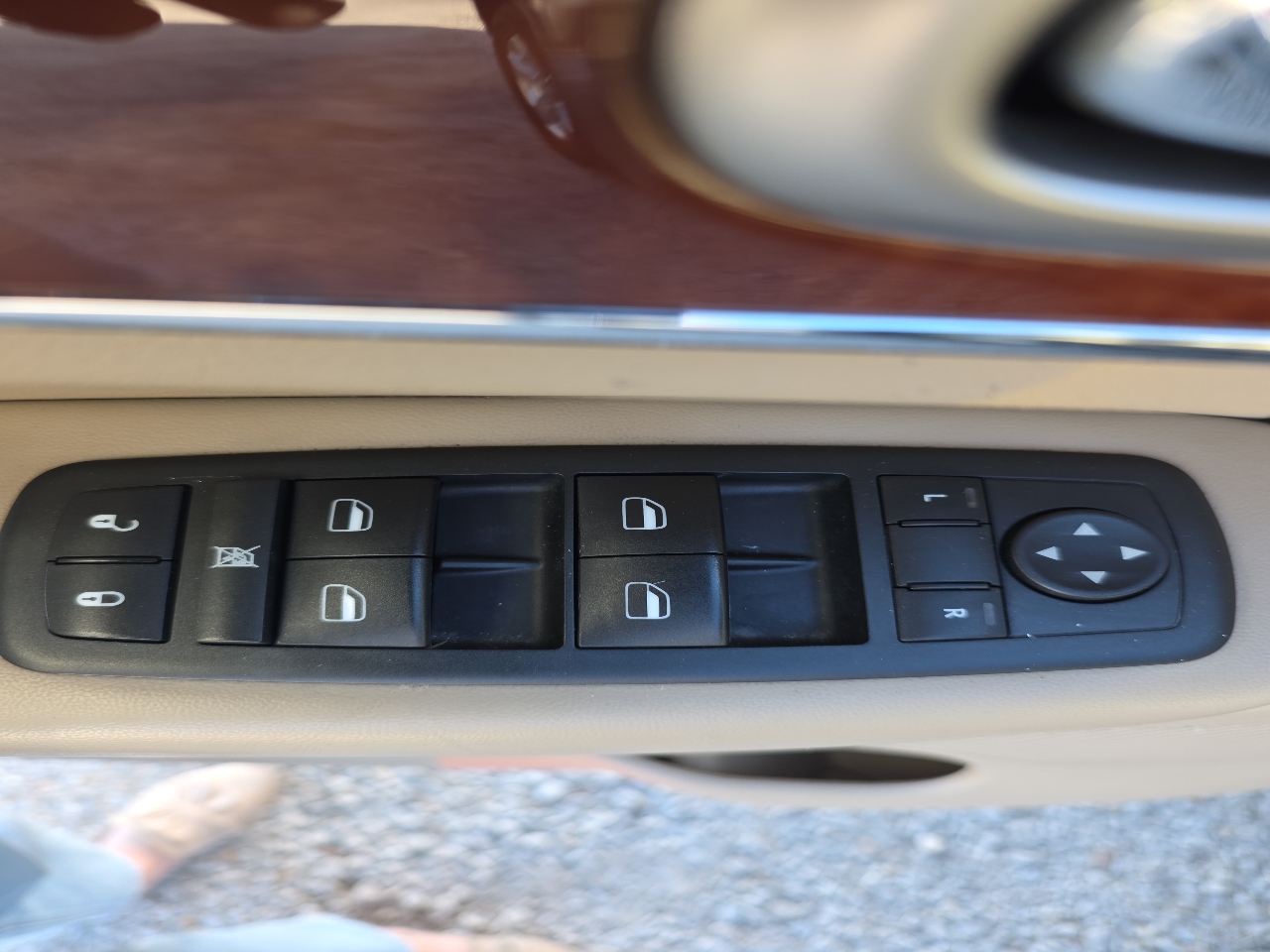 Jeep Grand Cherokee  2011