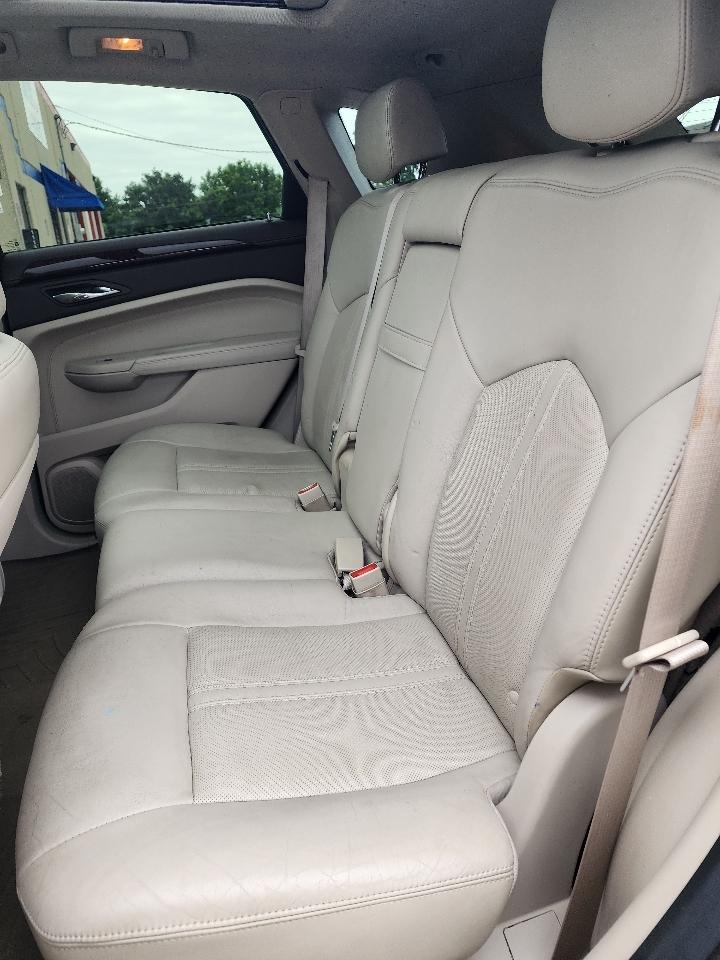 Cadillac SRX  2011