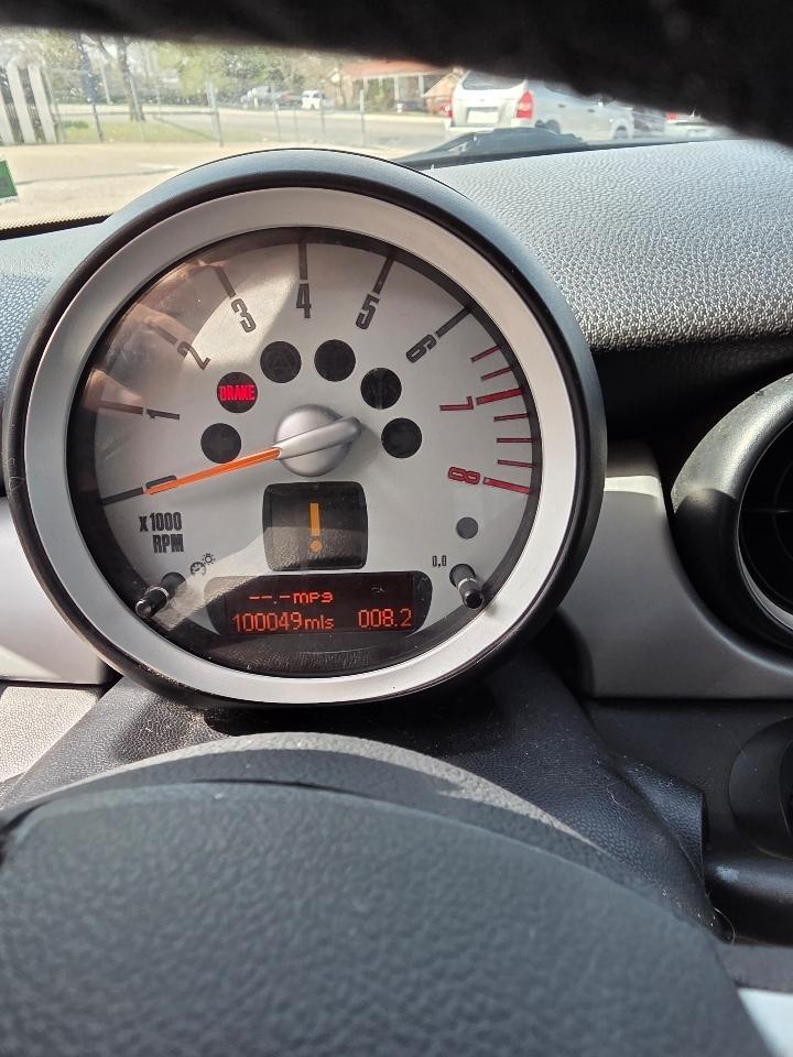 MINI Cooper  2010