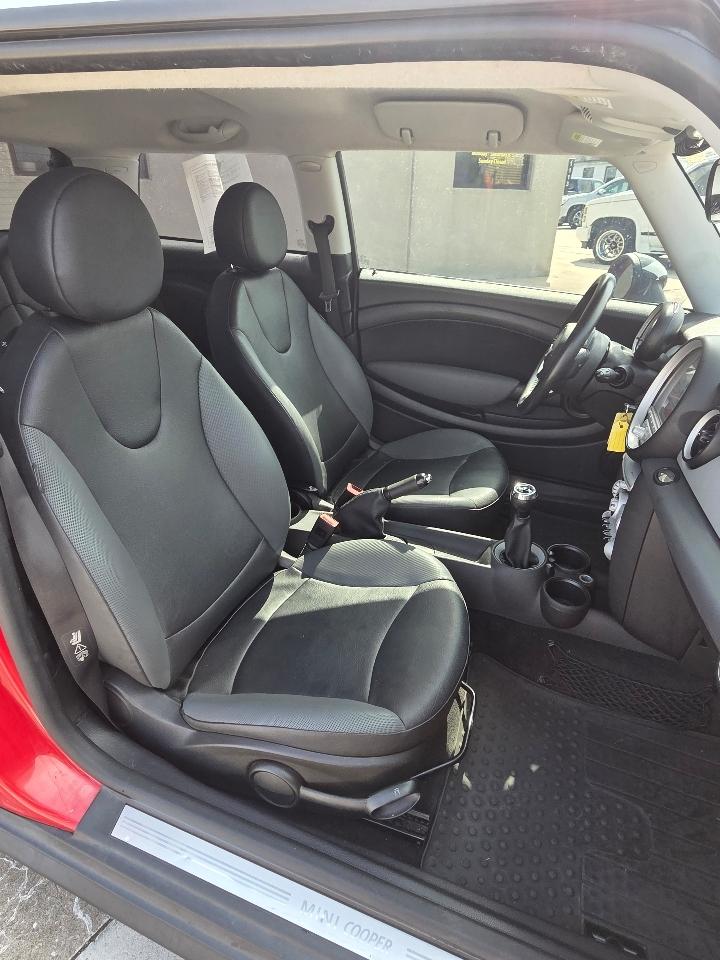 MINI Cooper  2010