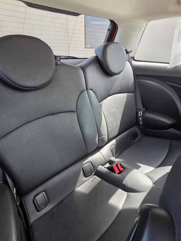 MINI Cooper  2010