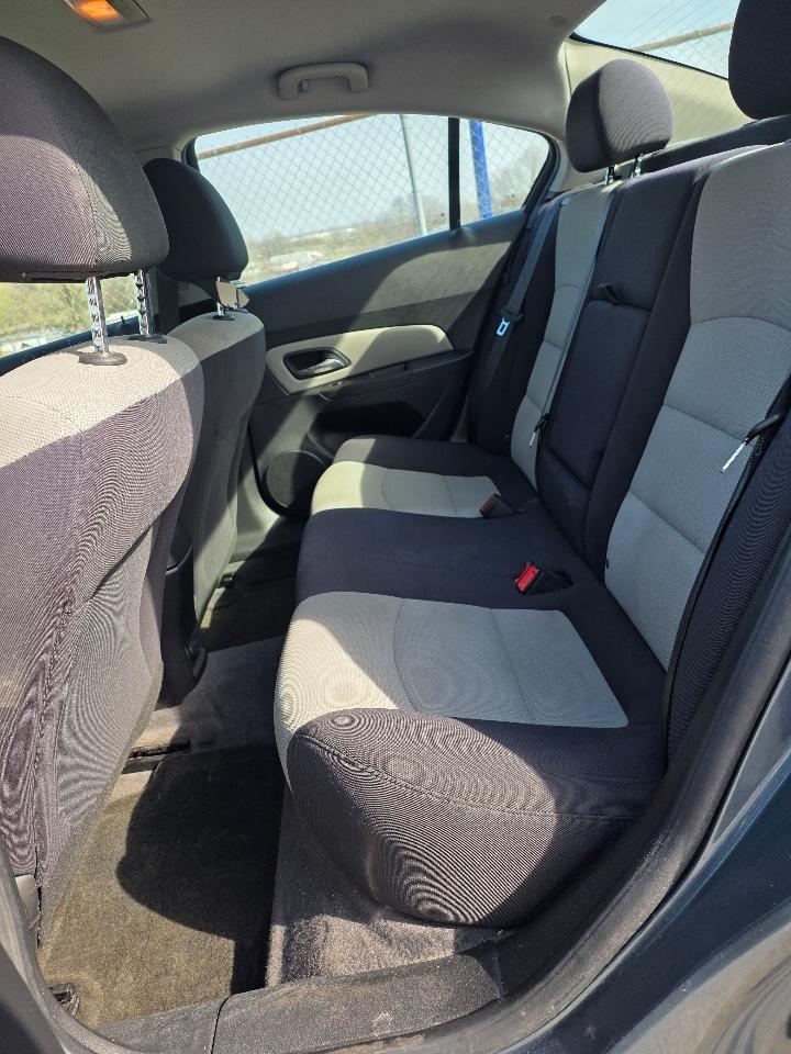 Chevrolet Cruze  2012