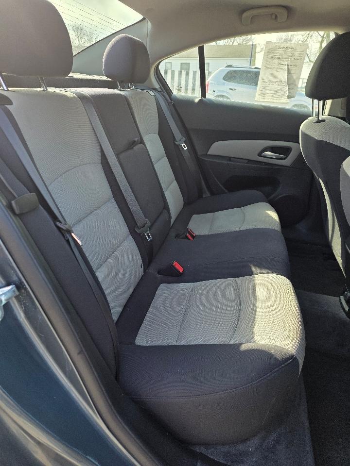 Chevrolet Cruze  2012