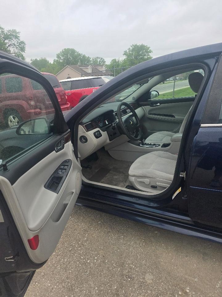 Chevrolet Impala  2011