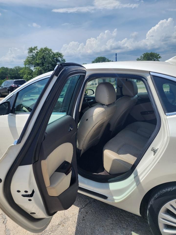 Buick Verano  2013