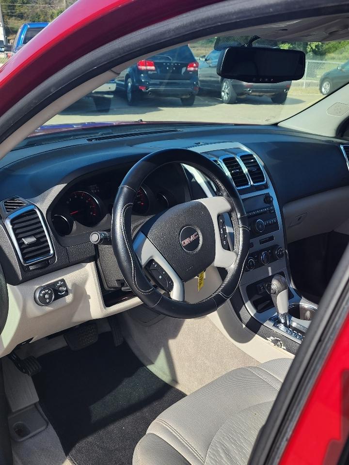 GMC Acadia  2012