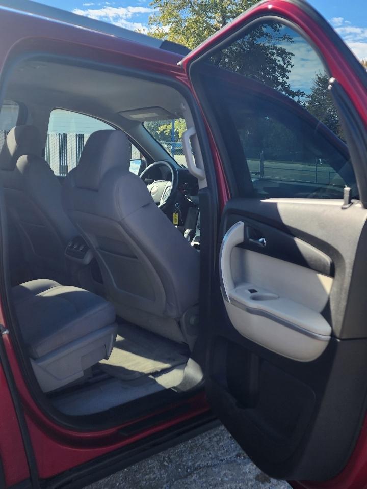 GMC Acadia  2012