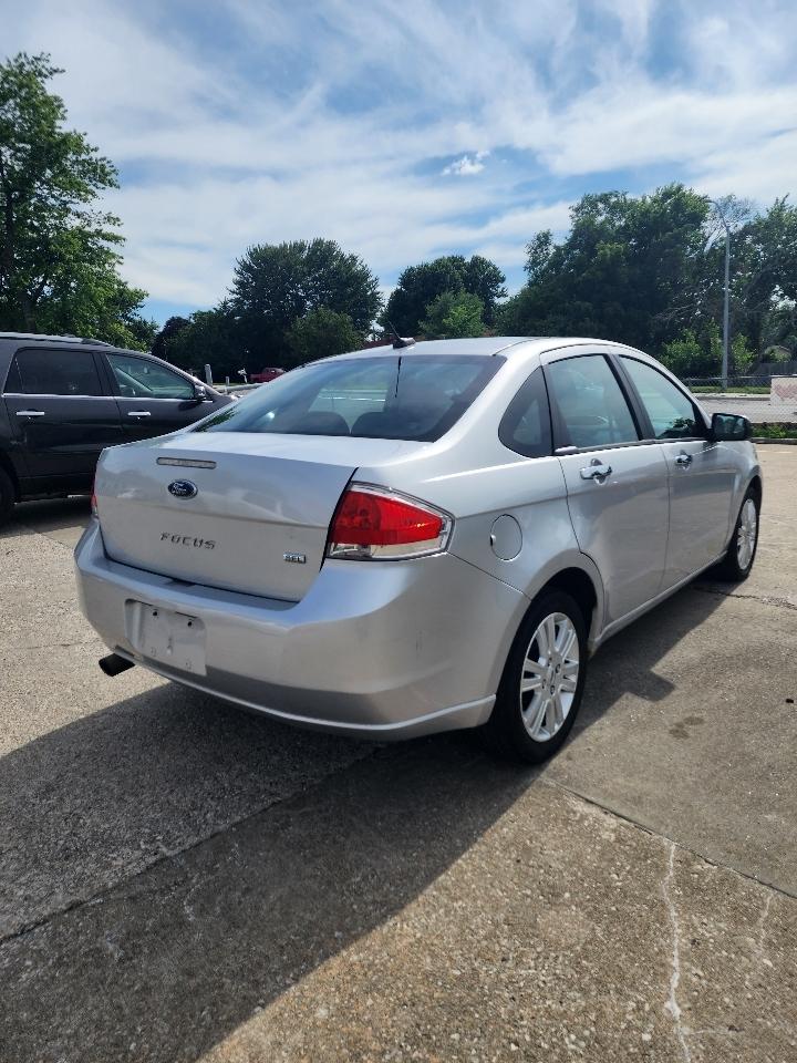 Ford Focus  2011