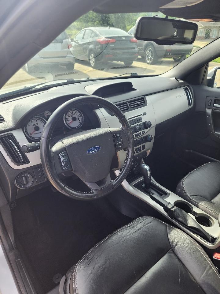 Ford Focus  2011