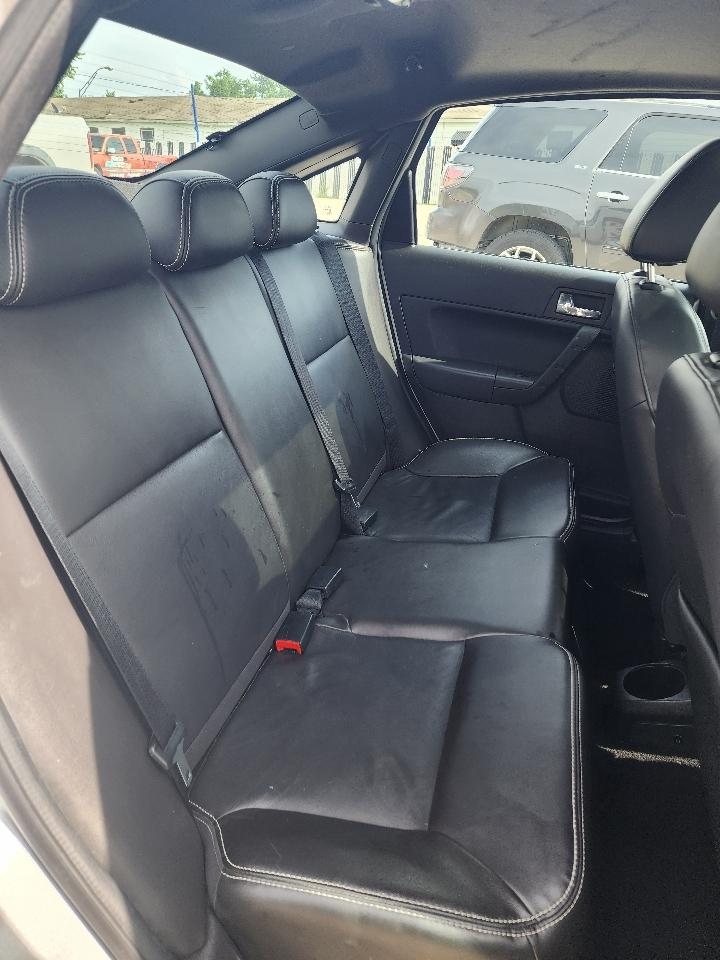 Ford Focus  2011