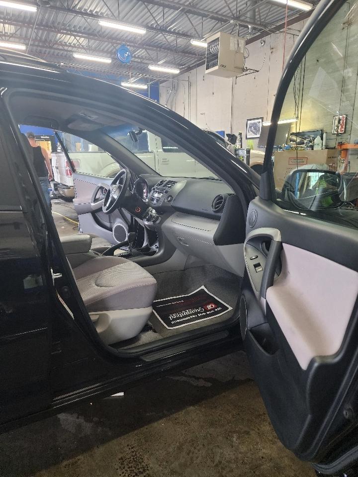Toyota RAV4  2006
