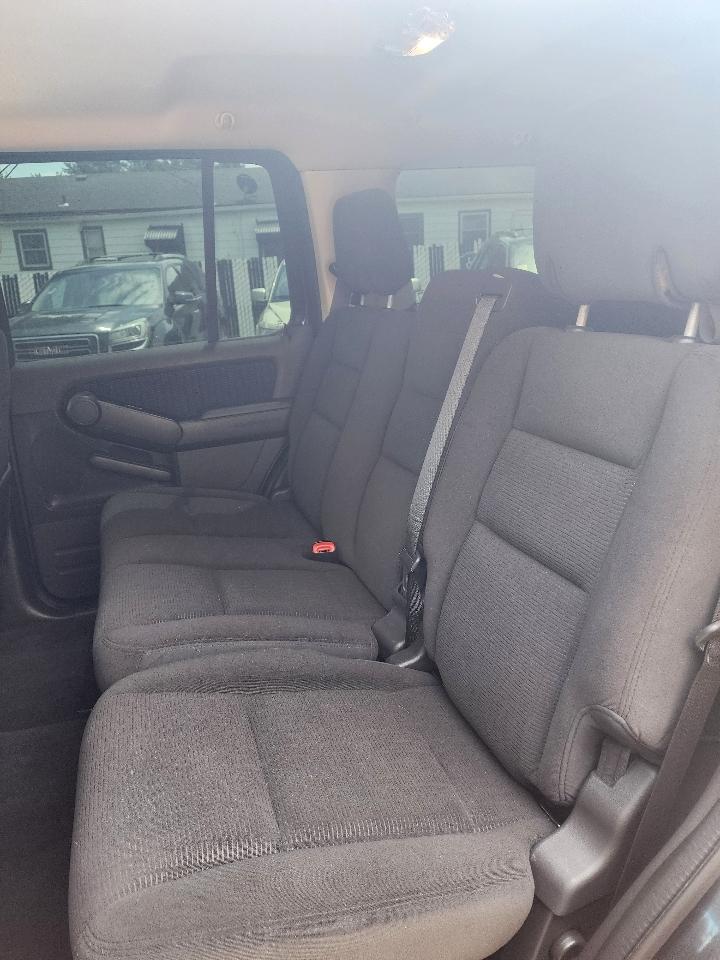 Ford Explorer  2010