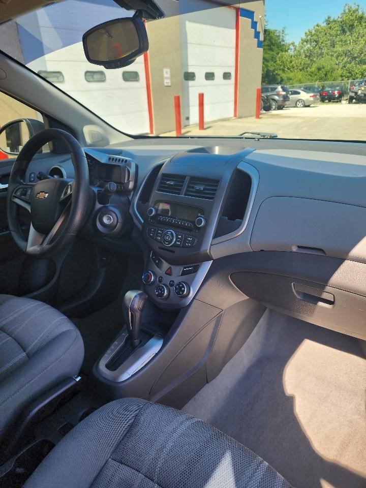 Chevrolet Sonic  2015