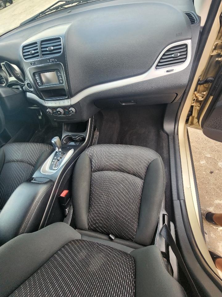 Dodge Journey  2011