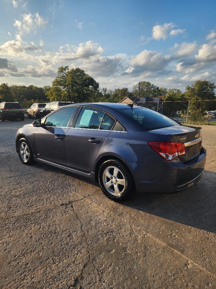 Chevrolet Cruze  2013