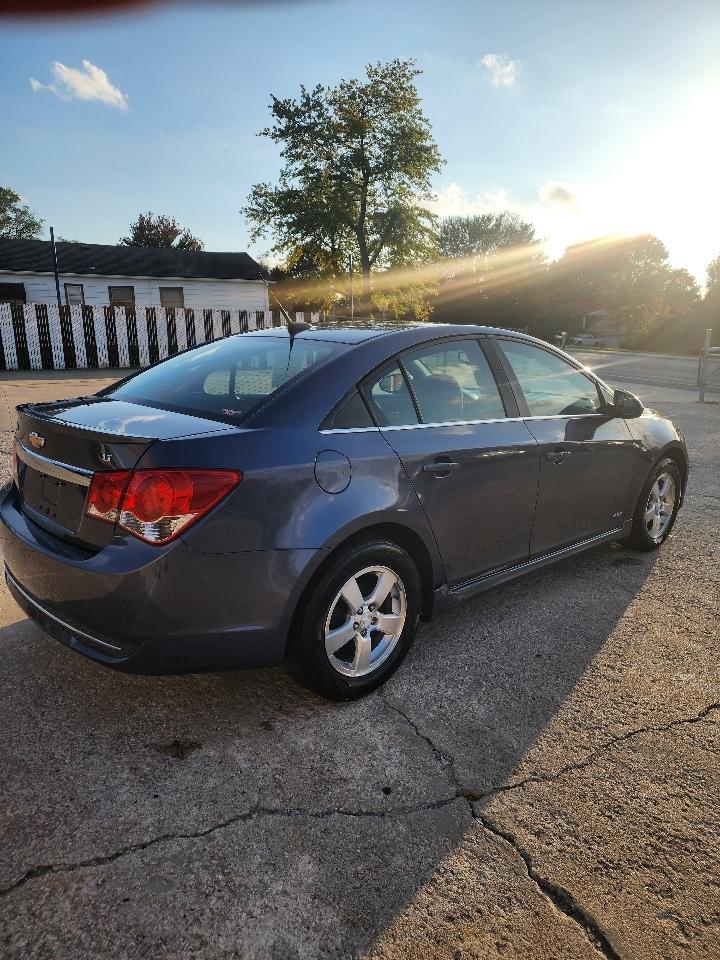 Chevrolet Cruze  2013