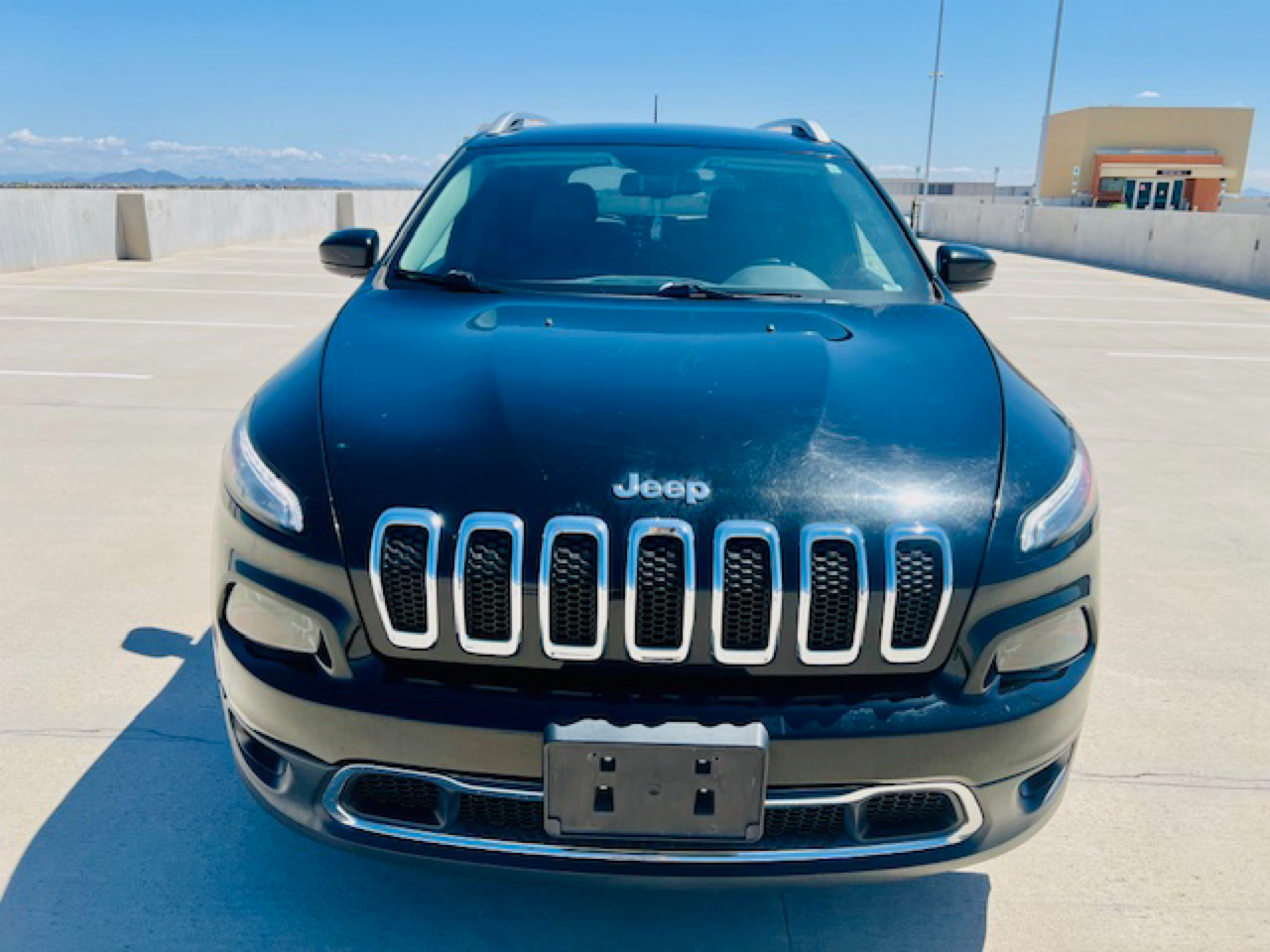 2018 Jeep Cherokee Limited photo 2
