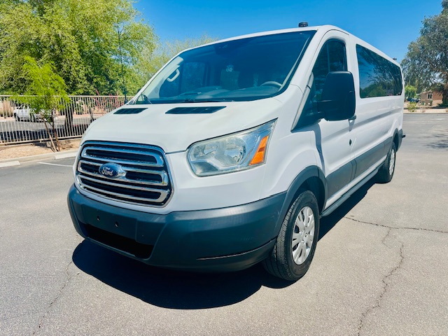 2017 Ford Transit photo 2