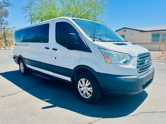 2017 Ford Transit photo 4