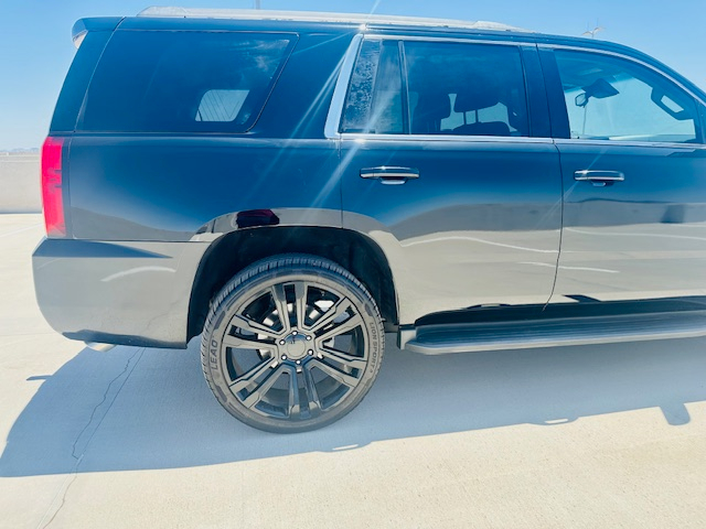 2017 Chevrolet Tahoe LS photo 11