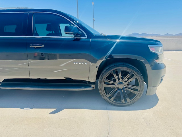 2017 Chevrolet Tahoe LS photo 12