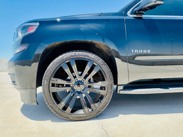 2017 Chevrolet Tahoe LS photo 16