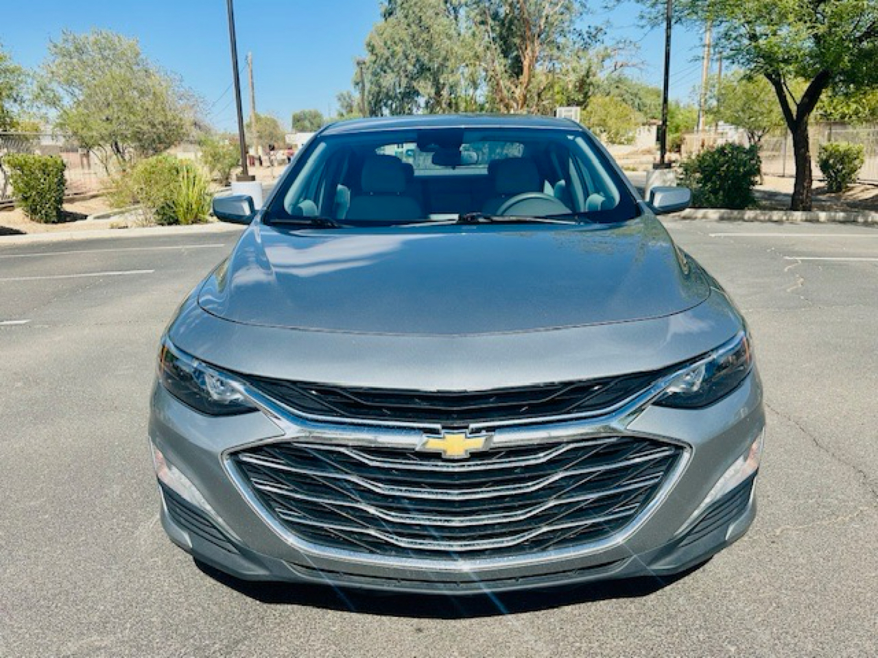 2023 Chevrolet Malibu 1LT photo 2