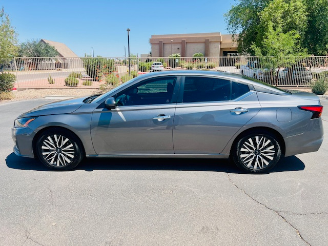 2023 Nissan Altima 2.5 SV photo 3