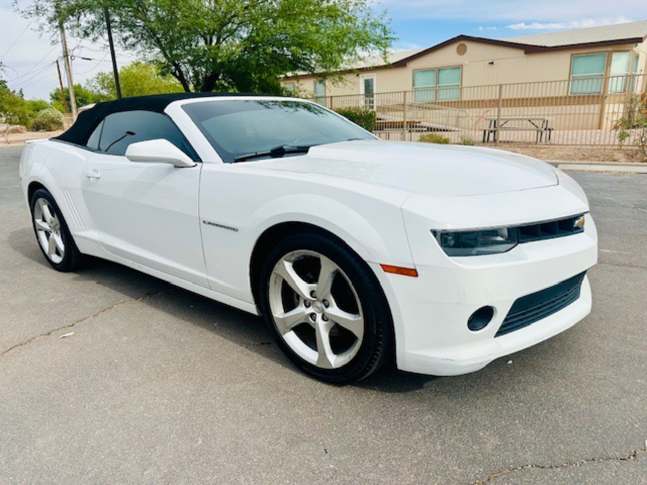 2015 Chevrolet Camaro 1LT photo 4