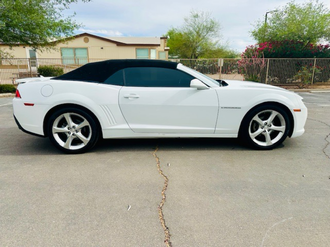 2015 Chevrolet Camaro 1LT photo 5