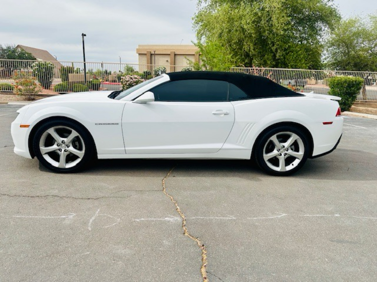 2015 Chevrolet Camaro 1LT photo 9
