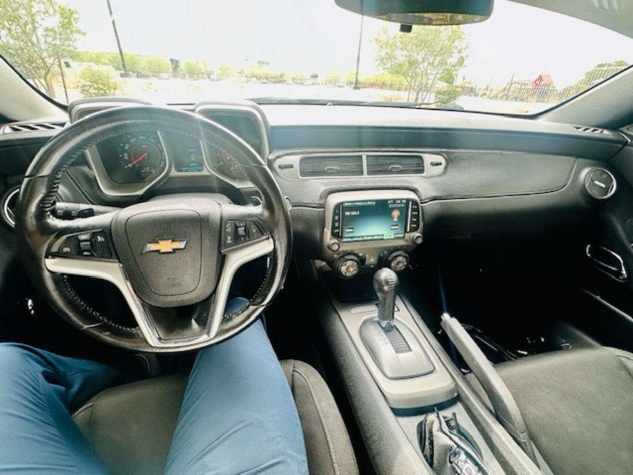 2015 Chevrolet Camaro 1LT photo 23