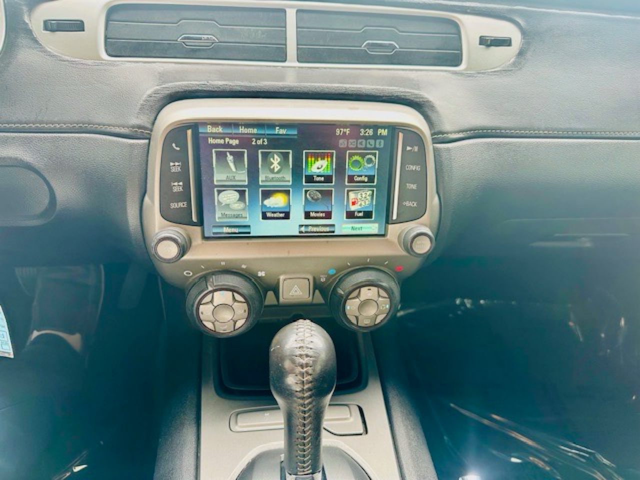 2015 Chevrolet Camaro 1LT photo 29