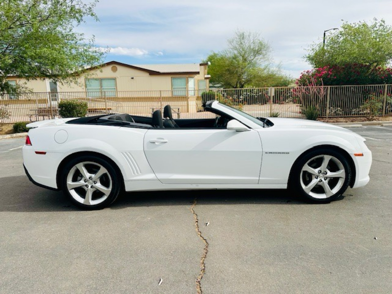 2015 Chevrolet Camaro 1LT photo 34