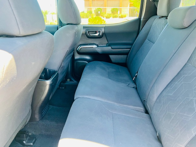 2017 Toyota Tacoma Double Cab photo 11
