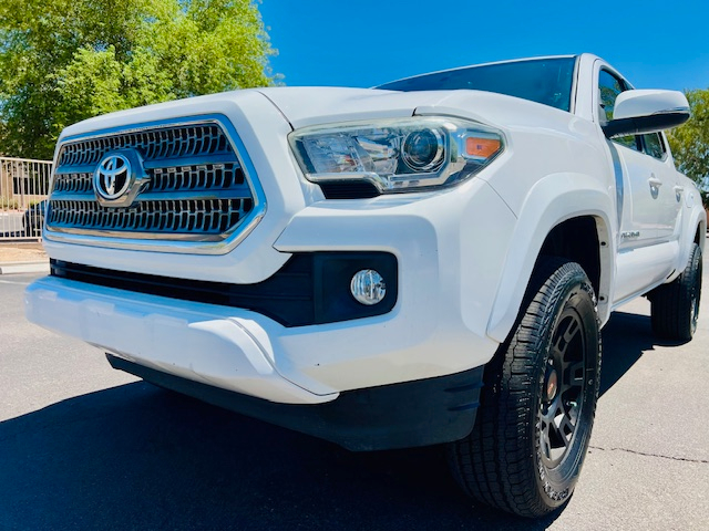2017 Toyota Tacoma Double Cab photo 26