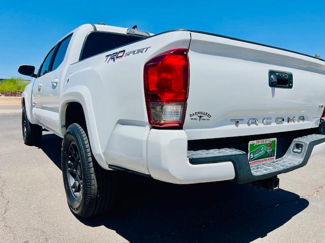 2017 Toyota Tacoma Double Cab photo 27