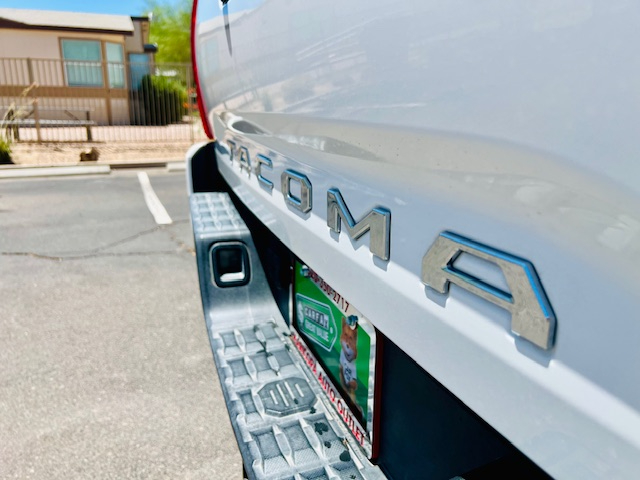 2017 Toyota Tacoma Double Cab photo 28