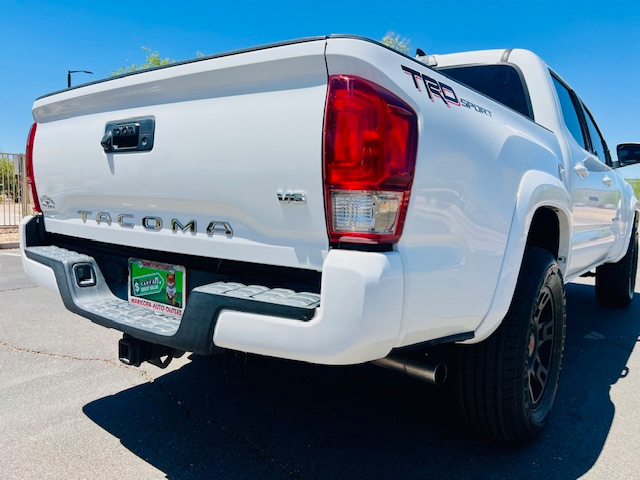 2017 Toyota Tacoma Double Cab photo 29