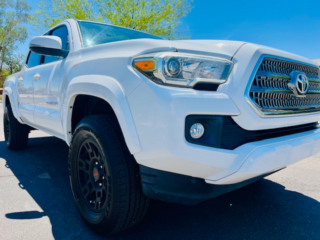2017 Toyota Tacoma Double Cab photo 30