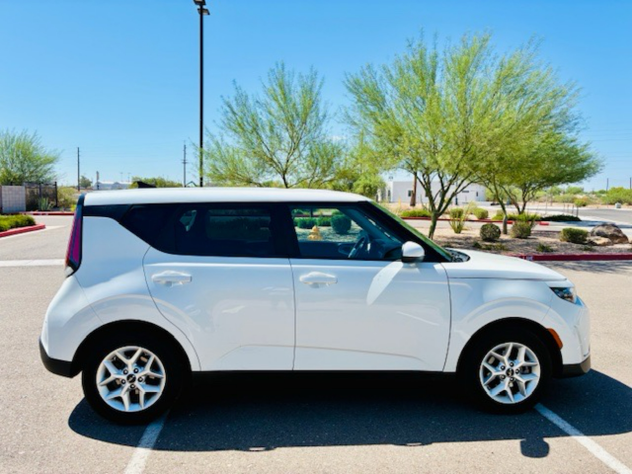 2024 Kia Soul LX photo 4