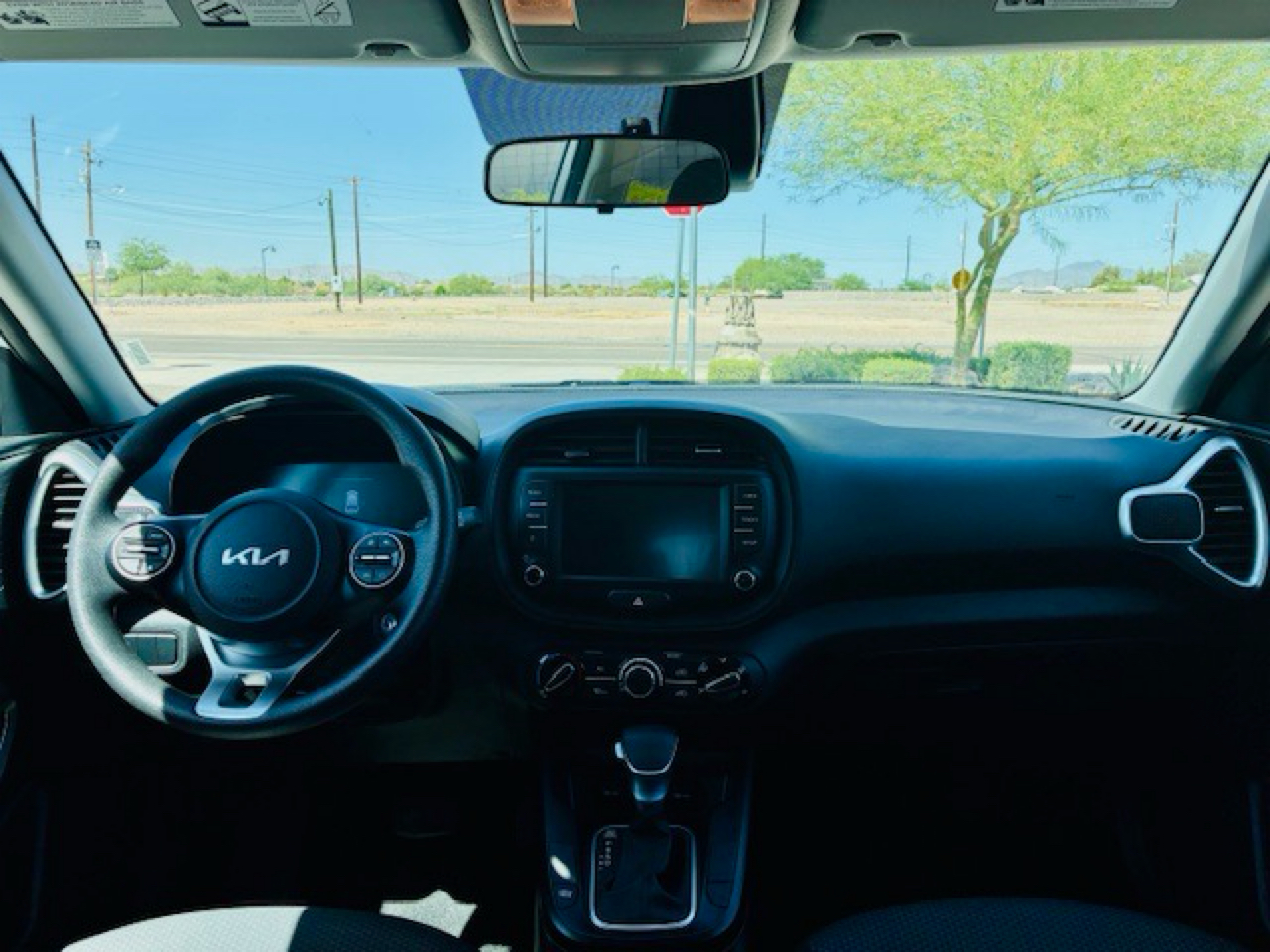 2024 Kia Soul LX photo 18