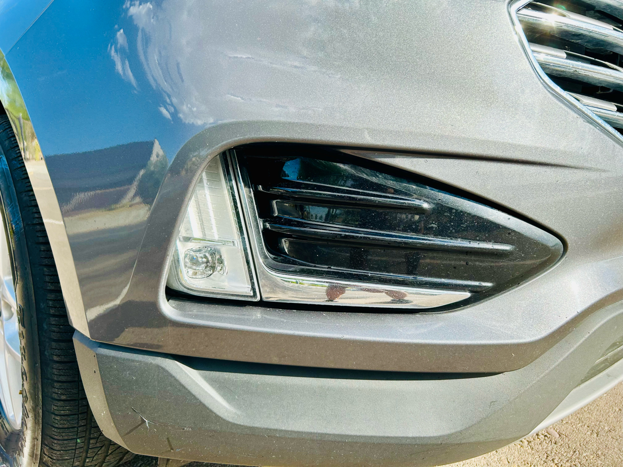 2021 Ford Edge SEL photo 3