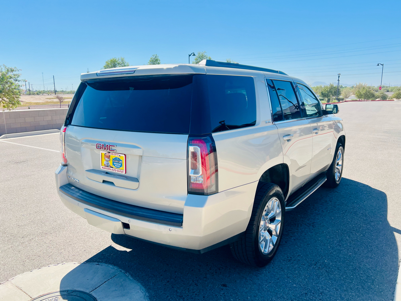 2017 Gmc Yukon SLE photo 5