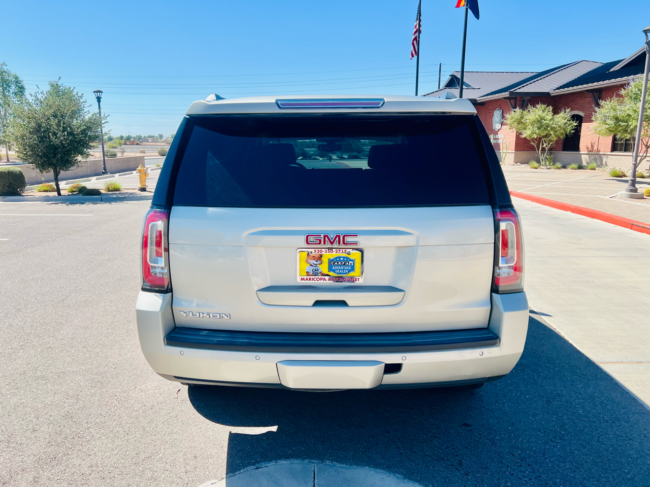 2017 Gmc Yukon SLE photo 6